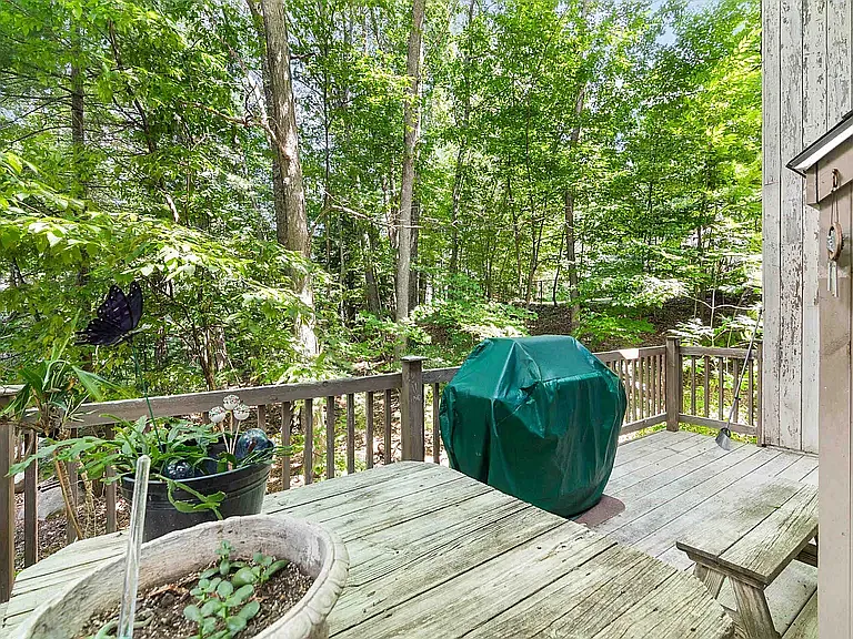 4 Clergy Cir — Photo 8