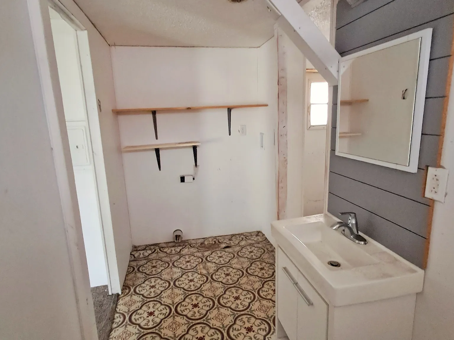 2 bed, 896 sqft, $800 — Photo 4