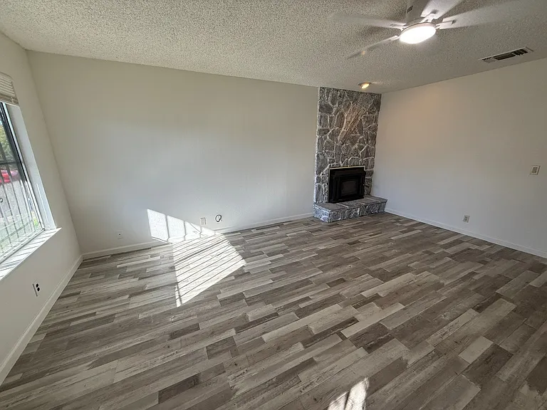 9652 Lake Natoma Dr — Photo 4