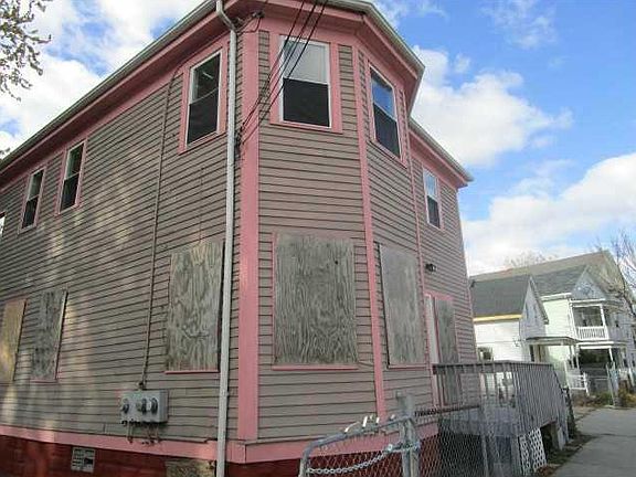 2nd image of 346-348 Douglas Ave