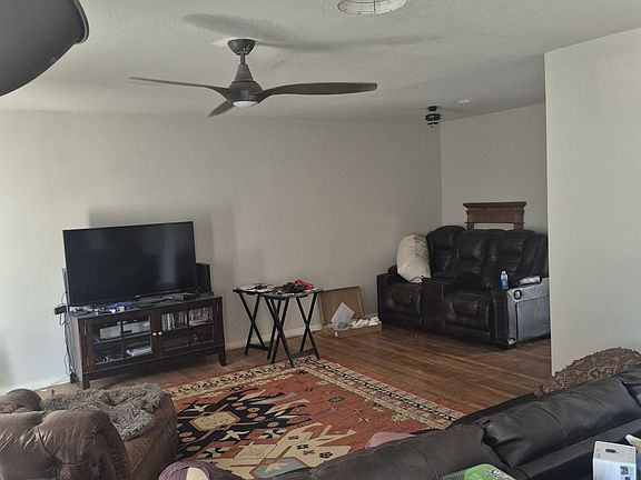 5th image of 315 colwyn