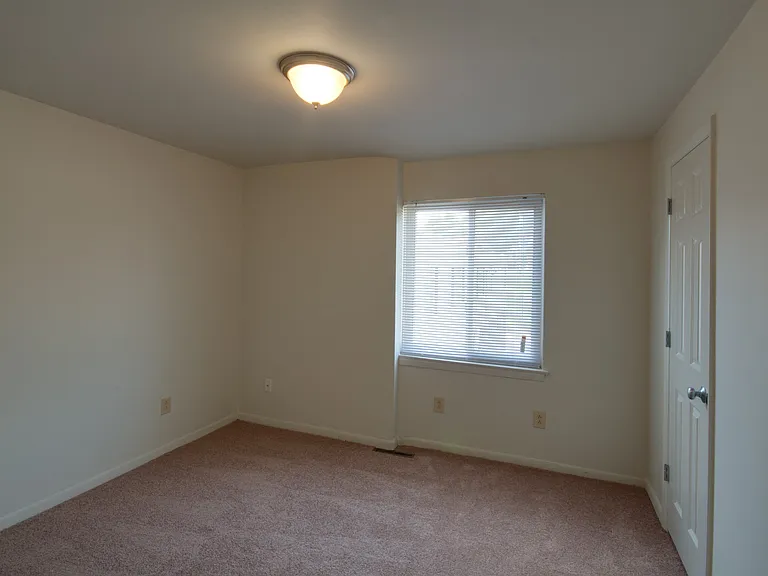Cherrydale Apartments — Photo 24