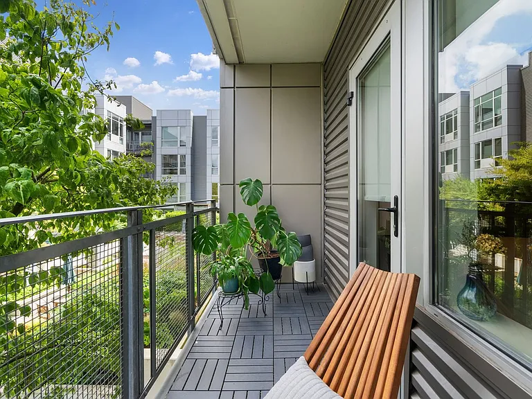 1125 NW 9th Ave #302 — Photo 32