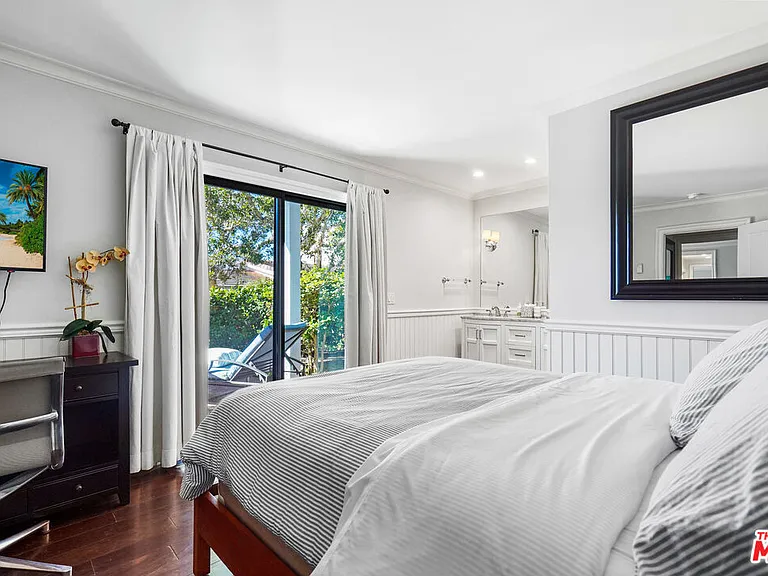 6787 Las Olas Way — Photo 20
