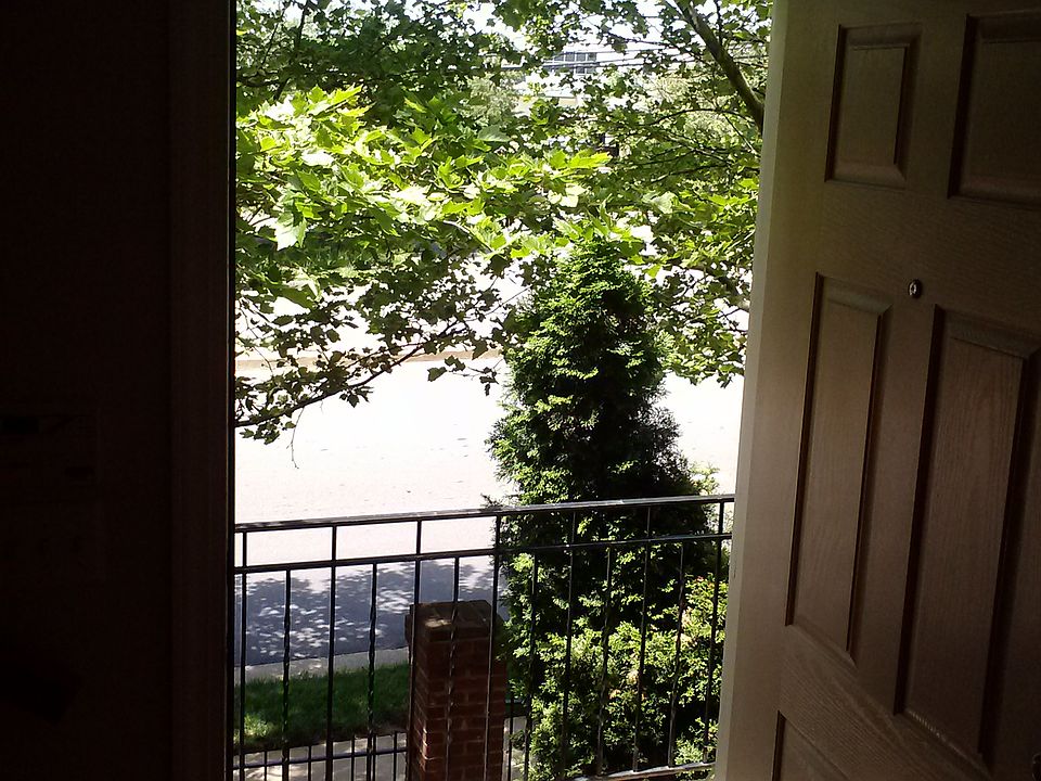 2nd image of 8177 Skelton Cir