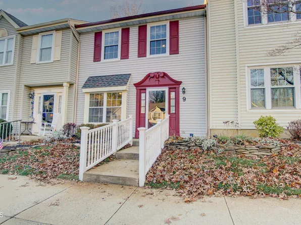 55 Kensington Court #9, Freehold, NJ 07728