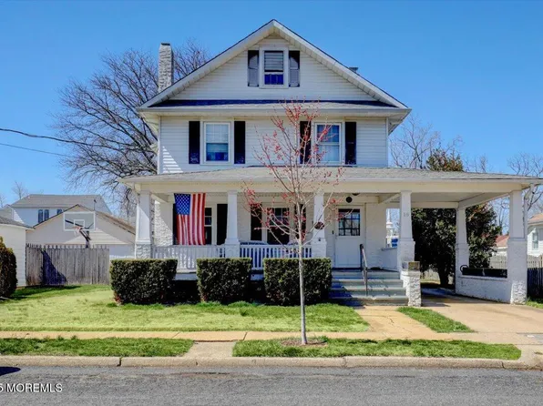 16 Kiawah Avenue, Freehold, NJ 07728