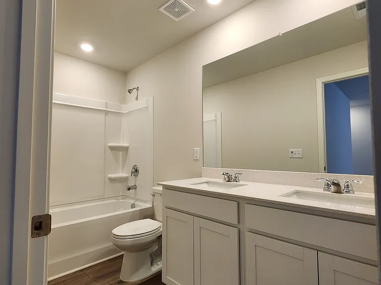 5028 Mifford Ct — Photo 15