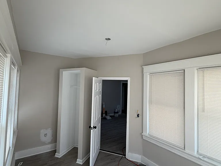 236 S 42nd St — Photo 28