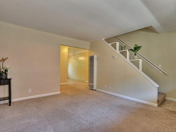 2nd image of 570 University Ave APT 7