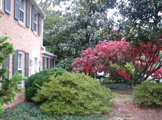 11911 Smoketree Rd, Rockville, MD 20854