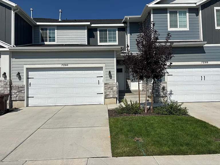 7295 N Hidden Loop Rd — Photo 1
