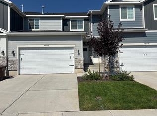 7295 N Hidden Loop Rd, Eagle Mountain, UT 84005