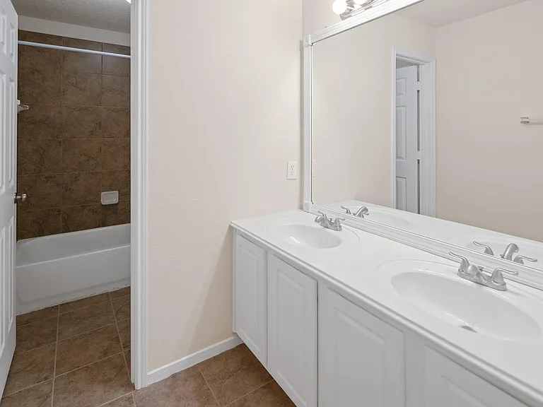 18614 Atasca South Dr — Photo 21