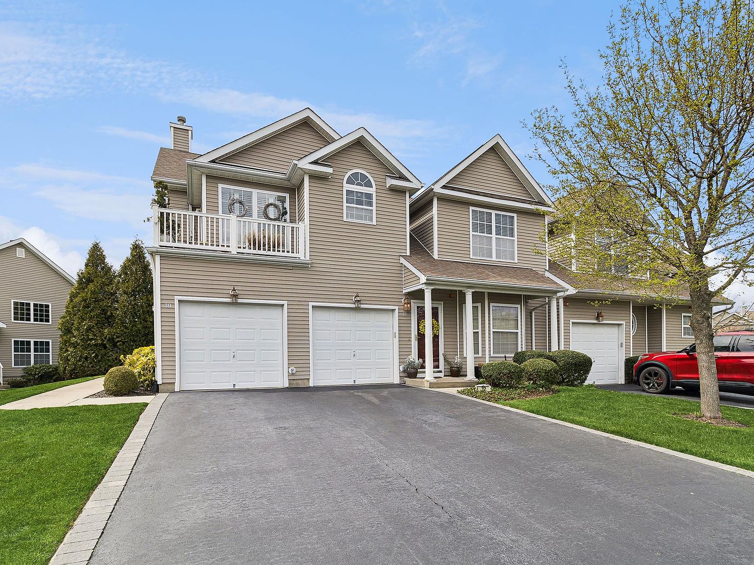 32 Halley Ln 32, Miller Place, NY 11764 Zillow