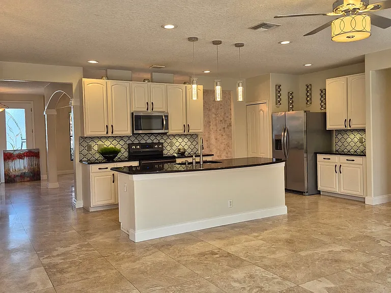 2988 Marbella Dr — Photo 15
