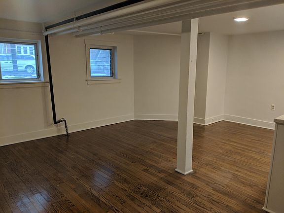 3rd image of 5834 N Mulligan Ave