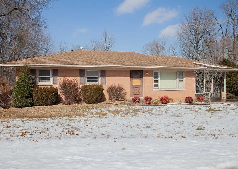 1st image of 907 Orchard Dr