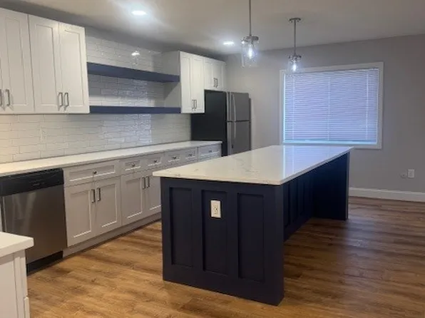 3900 Post Rd APT 308, Warwick, RI 02886