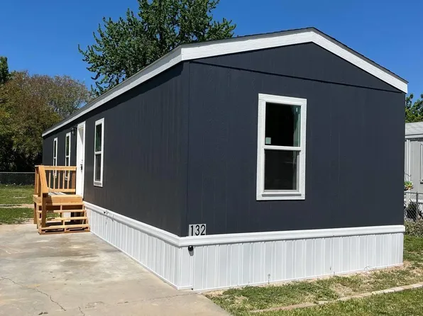 424 W Cherry Ln Trailer 132, Meridian, ID 83642