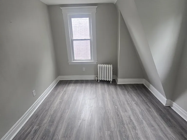29 Grove Ter #G1 — Photo 3