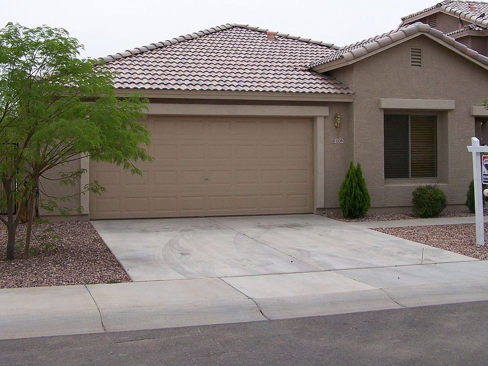 Standard Pacific Builder