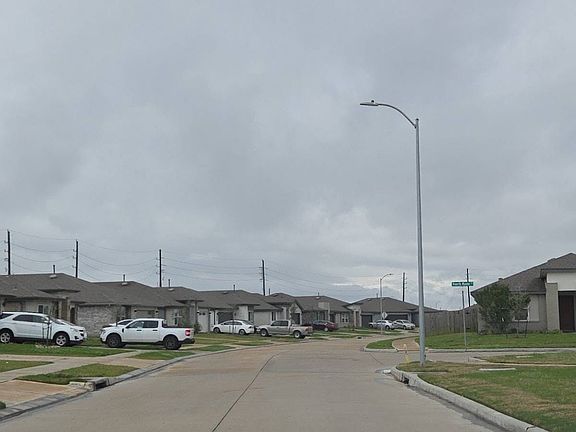 4th image of 7923 Suffolk Valley Ln