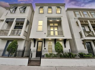 210 E 28th St, Houston, TX 77008