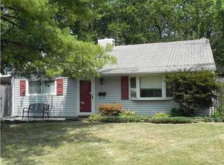 57 Winthrop Rd, Edison, NJ 08817