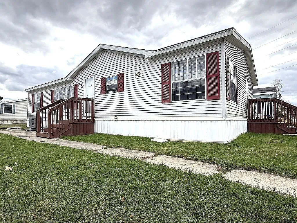 311 Kerry Ln photo 1