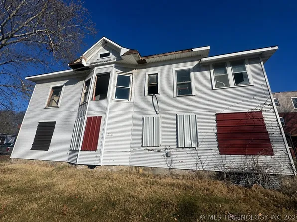 228 N S St #D, Muskogee, OK 74403