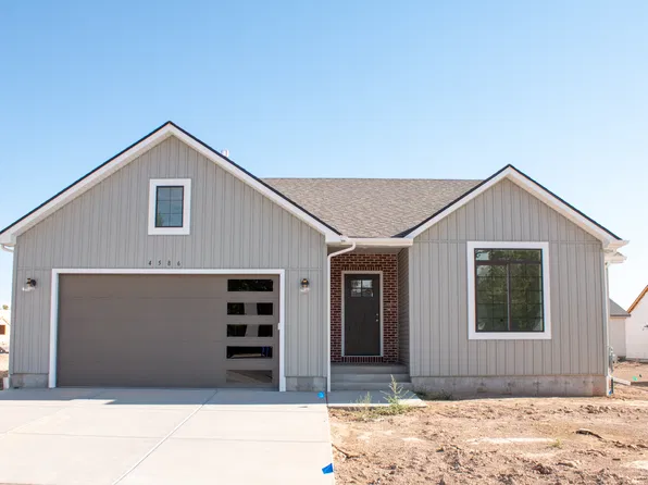 4586 Rustle Rd, Ammon, ID 83406