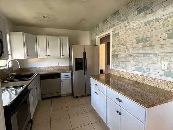 4th image of 346 San Miguel St