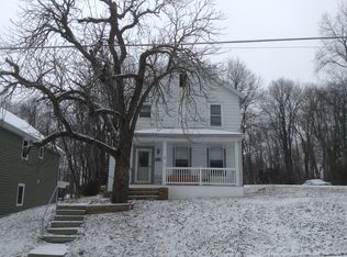 123 Fallbrook St, Carbondale, PA 18407