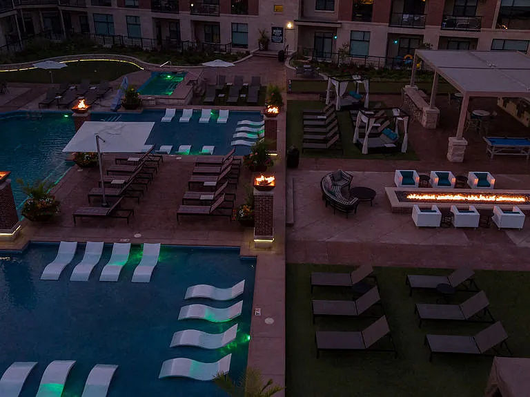The Royale at CityPlace — Photo 14