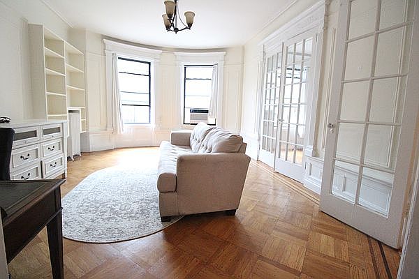 1st image of 929 W End Ave APT 5B