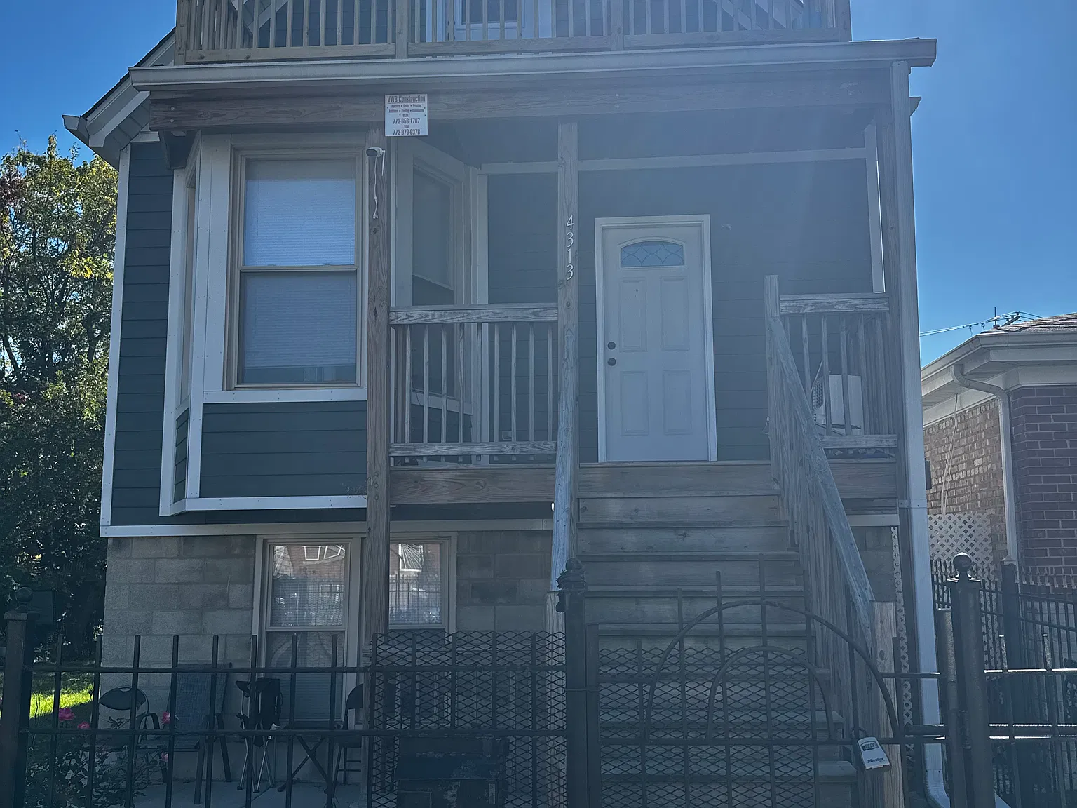2 bed, 1050 sqft, $1,750 — Photo 1