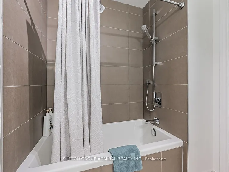 608 Richmond St W #1304 — Photo 25