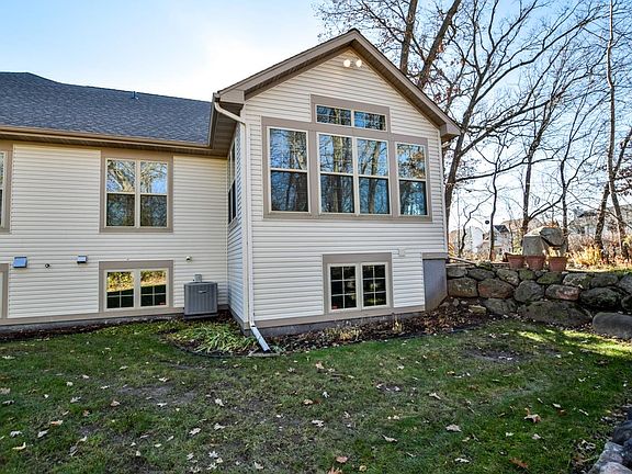 3rd image of 1348 Woodgrove Way #1348