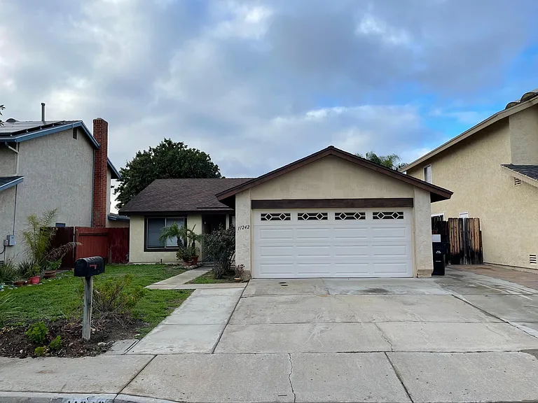 11242 Nalco St — Photo 26