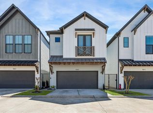 9009 Wellspring Dr, Houston, TX 77080