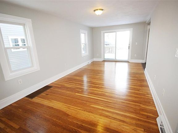 3rd image of 229 Kinsey Ave