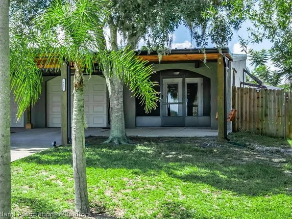 417 Lake June Dr, Lake Placid, FL 33852