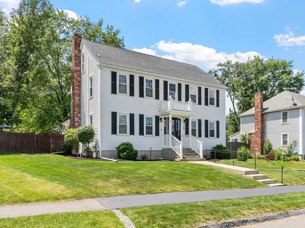 4 Scarlet Cir, Haverhill, MA 01835