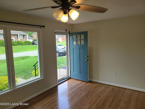 3rd image of 7316 Windemere Dr