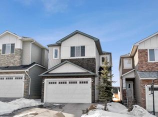 252 E Nolanhurst Cres NW, Calgary, AB T3R 0Z6