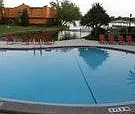Lakesde pool