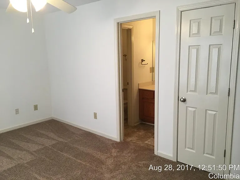 148 Helm St — Photo 6