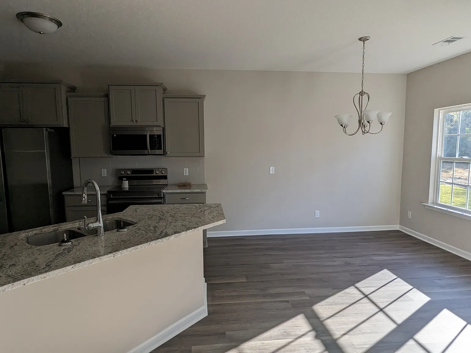 222 Courage Way — Photo 4