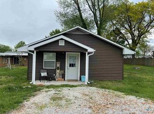 505 S Spring St #B, Cole Camp, MO 65325
